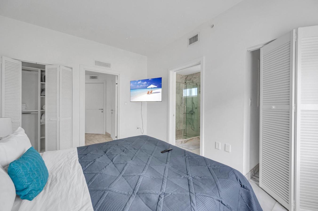 Subtle 2 Bed In Edgewater Near Downtown With Free Parking Appartement Miami Buitenkant foto